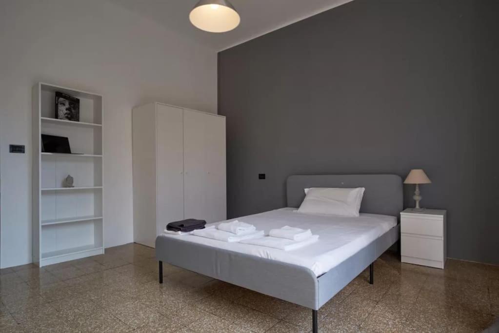 Apartamento Spacious And Bright Close To Fiera And San Siro *