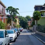 Spacious And Bright Close To Fiera And San Siro