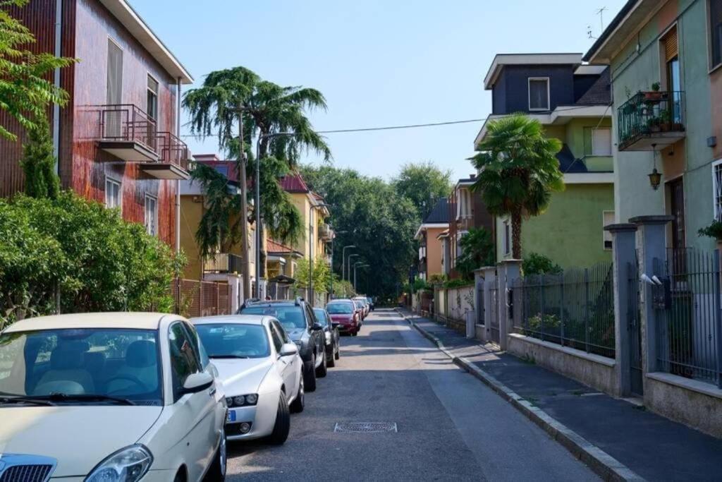 Spacious And Bright Close To Fiera And San Siro Appartement *